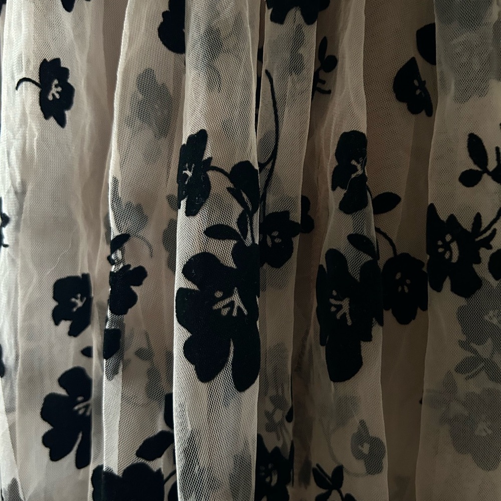 Floral skirt - Picture 4 of 7